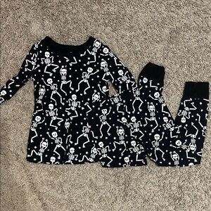 Caden Lane 2T skeleton pajamas